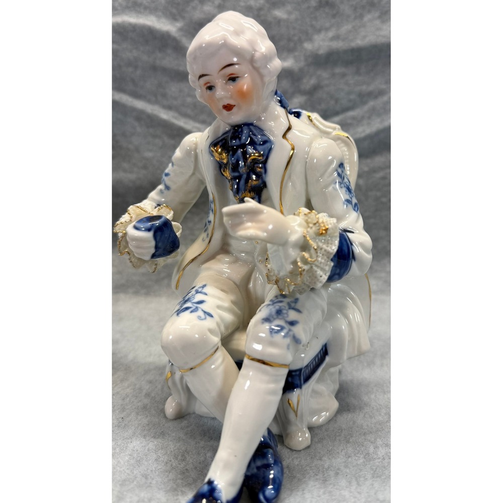 Vintage Blue and White Porcelain Victorian Couple Figurines Gold Gilt Set of 2 - Picture 9 of 16